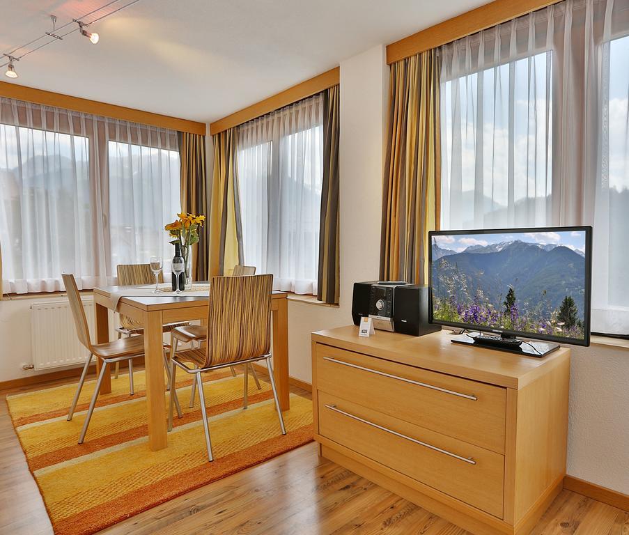 Apartmenthaus Joerg Serfaus Pokoj fotografie